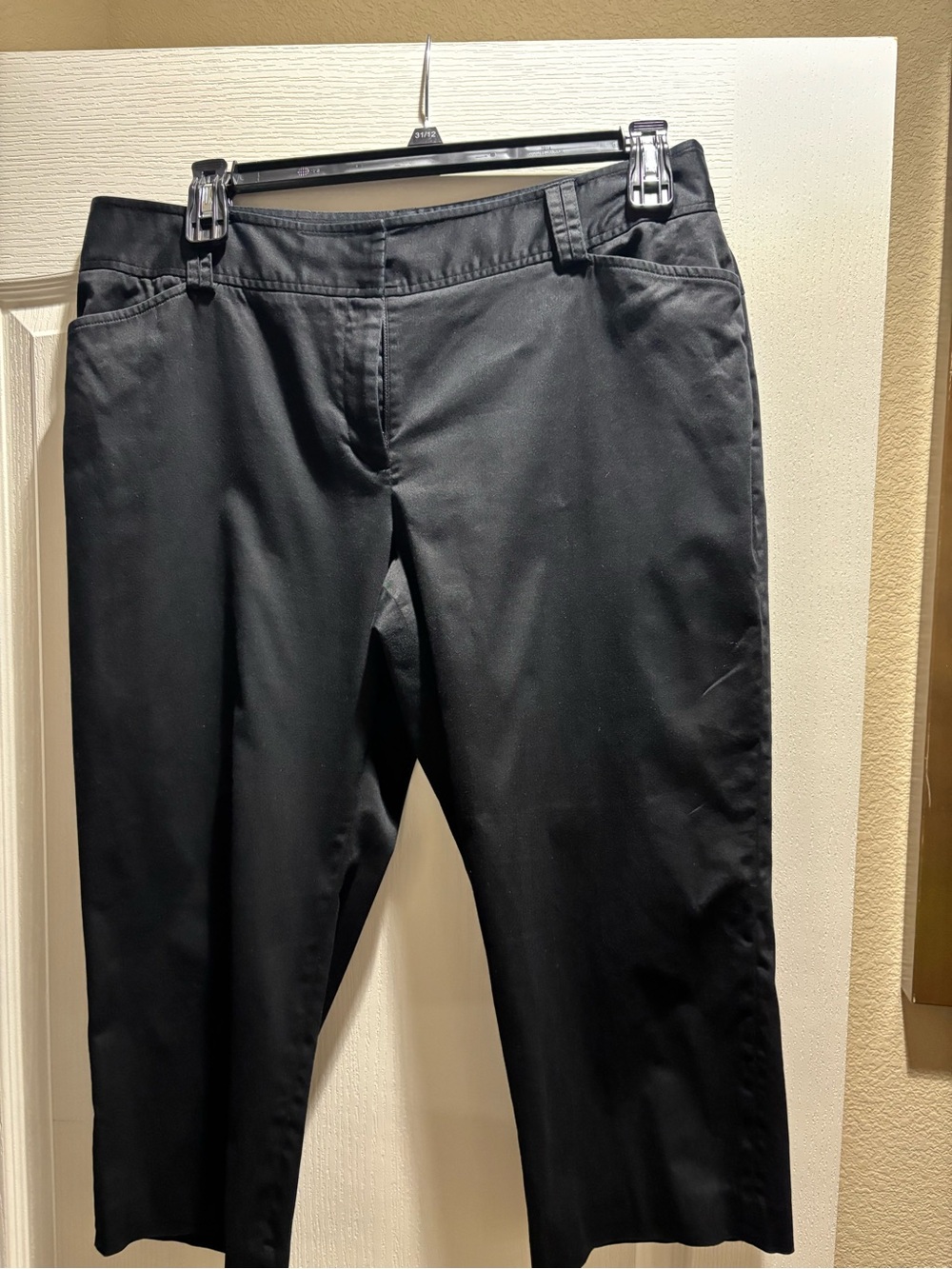 Style & Co. Black Cropped Straight-Leg Pants for Women
